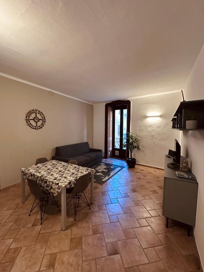 La Casa Del Corso Apartment Arona Exterior photo